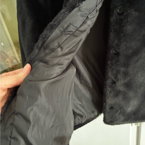 Epic Threads Black Faux Fur Sherpa Teddy Jacket Kids’ Medium - Picture 4 of 8